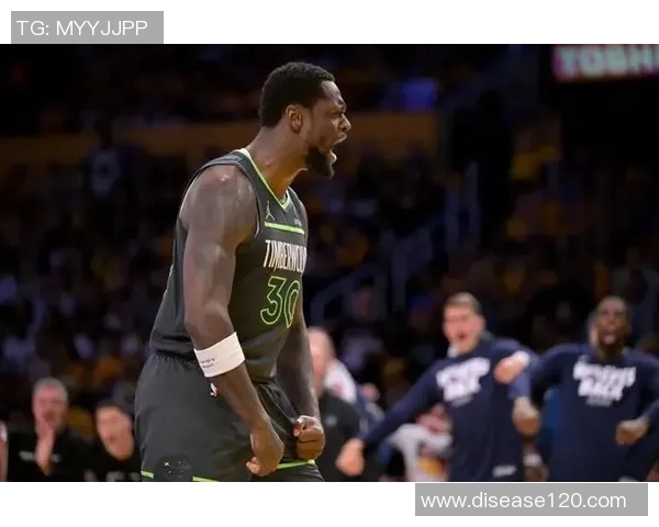 兰德尔上半场表现出色10投6中贡献15分3篮板3助攻数据全面 兰德尔上半场表现出色10投6中贡献15分3篮板3助攻数据全面