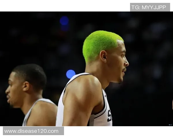 凯尔登约翰逊表现平平12分1板1助外线手感不佳三分球未能命中