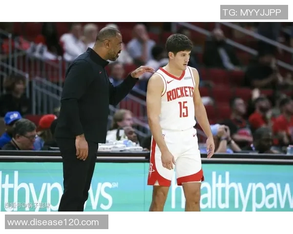 谢泼德本赛季高效表现令人期待单场30分只是时间问题且防守持续进步 谢泼德本赛季高效表现令人期待单场30分只是时间问题且防守持续进步