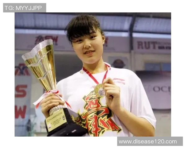 佩奇女友阿奇福德荣登SLAM杂志封面明年将征战WNBA