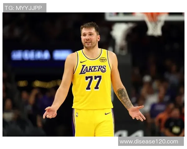 克莱回忆初见东契奇时的印象科比亲临现场助阵让他特别难忘 克莱回忆初见东契奇时的印象科比亲临现场助阵让他特别难忘