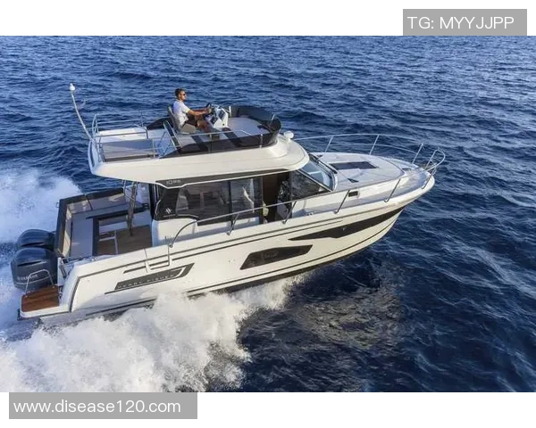 拉什福德分享海钓乐趣笑容灿烂展现多彩业余生活