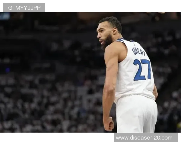 芬奇称赞戈贝尔防守能力极强认为他是联盟顶尖防守球员之一