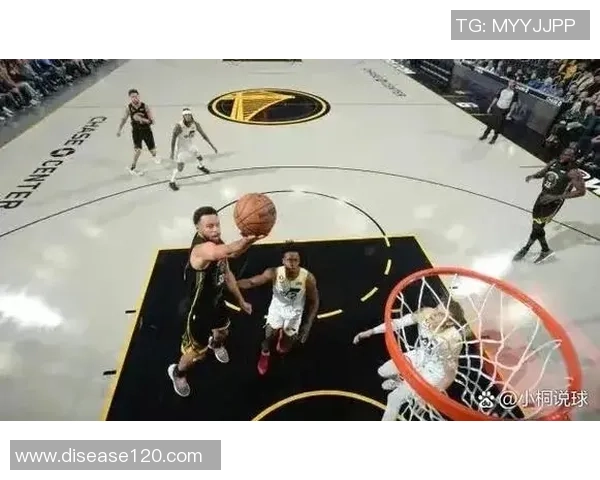 克莱半场表现稳健11投4中三分球命中3个贡献11分2篮板1封盖