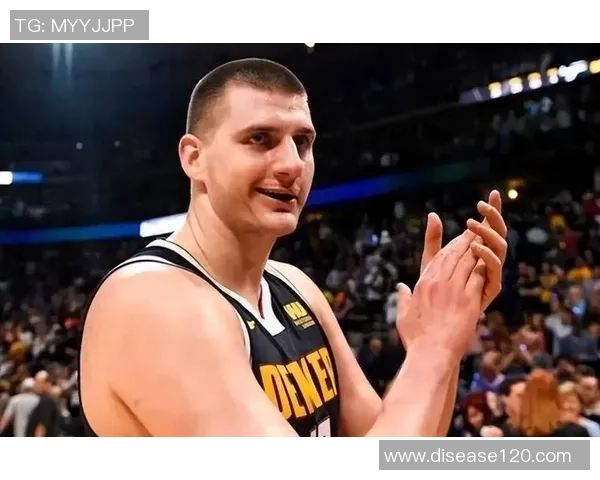 约基奇展现MVP风范18投12中豪取33分15板16助大三双并贡献3次抢断